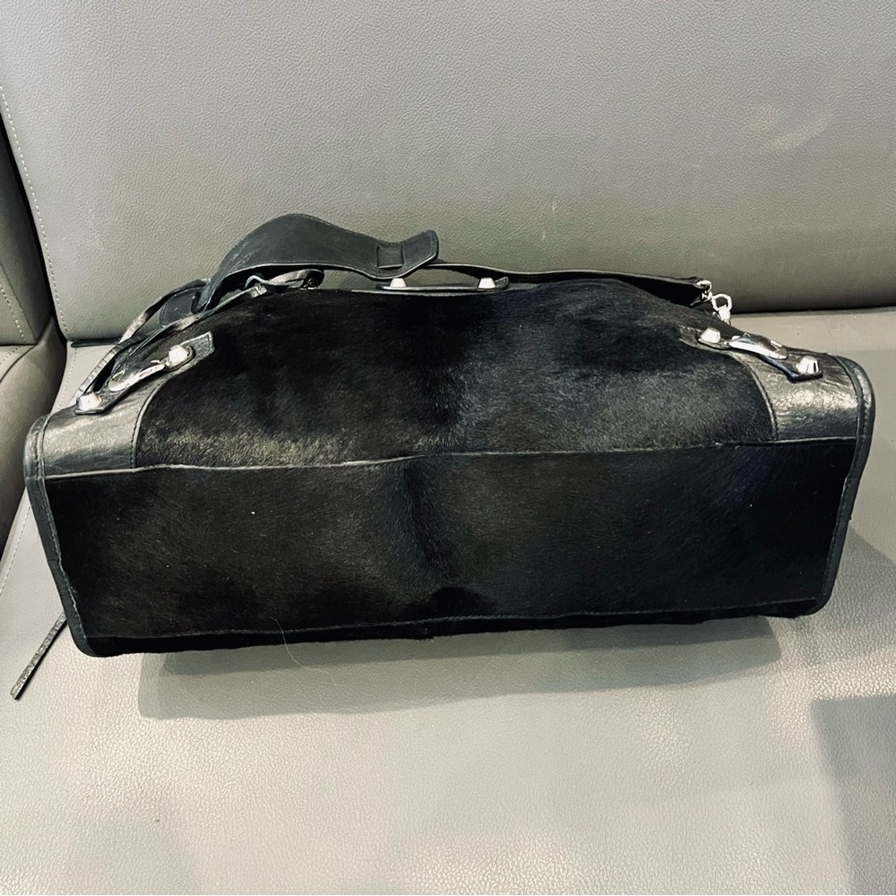 Like New! BALENCIAGA Ultra Rare City Bag Black Pony Hair Silver Classic Hardware - Picture 13 of 14